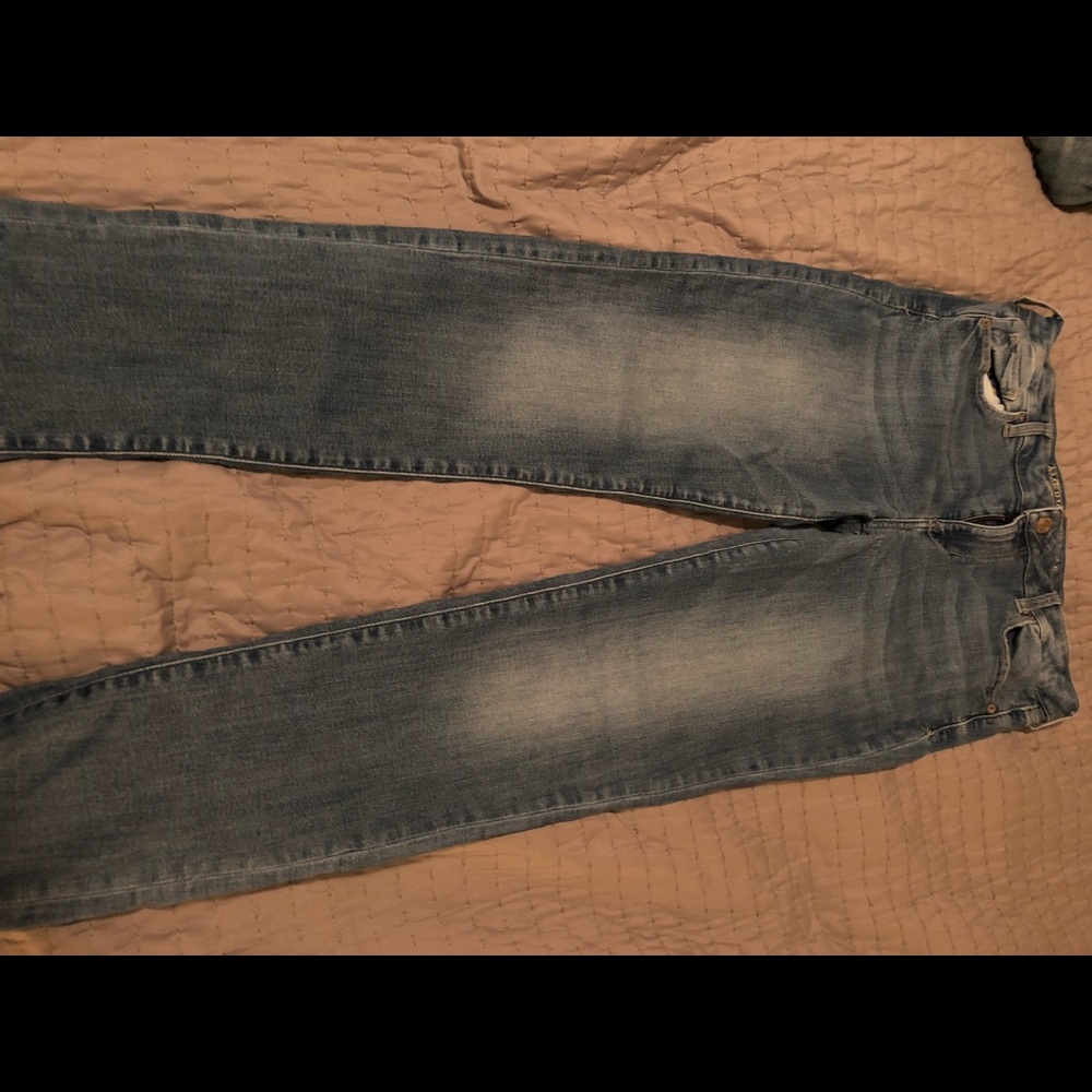 Women’s American Eagle skinny jeans